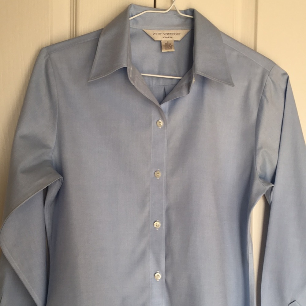 Non-Iron Blue Button Down Sz Petite